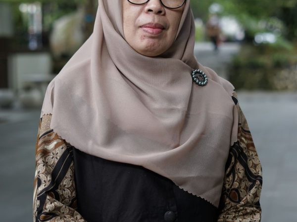 Dwi Nartini, M.Pd Dwi Nartini, M.Pd