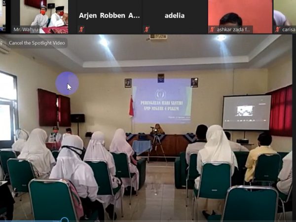 KEGIATAN HAFALAN QURAN TERUS DIINTENSIFKAN, HARI SANTRI DIRAYAKAN, SMP 4 PAKEM SEKOLAH BERNUANSA RELIGIUS