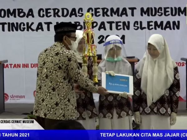 SMPN 4 PAKEM JUARA 2 LCCM